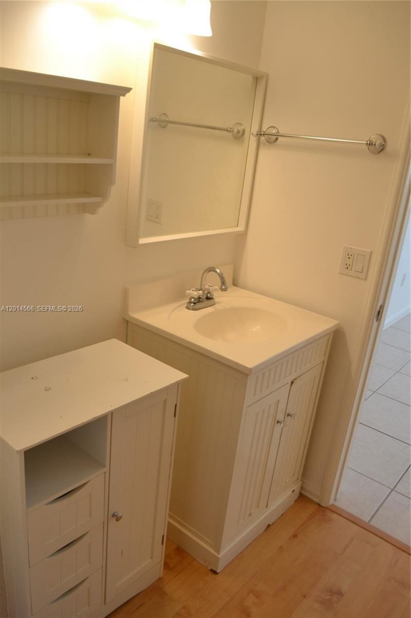 Please Call For Address, Unit 2D, Key Biscayne, FL 33149 Photo