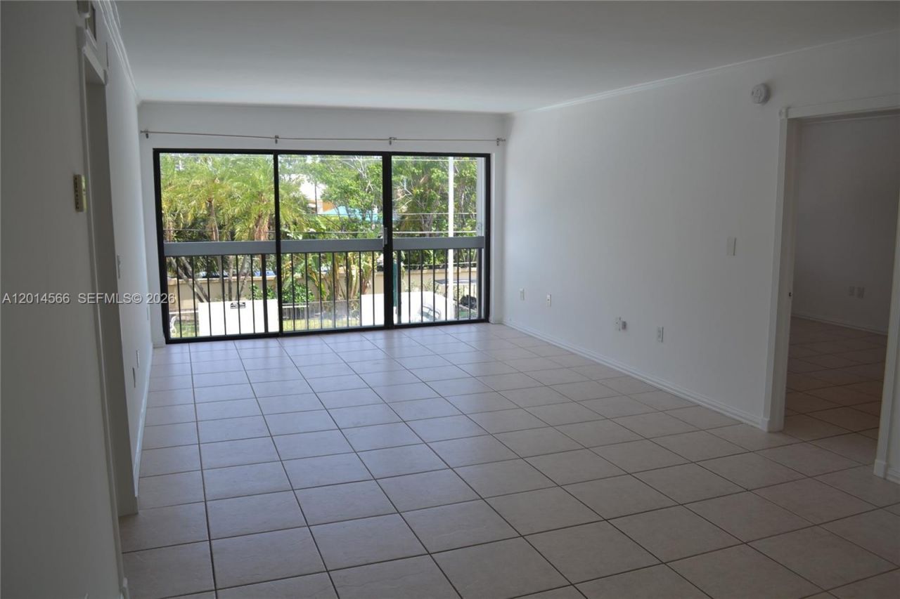 255 Galen Dr, Unit 2D, Key Biscayne, FL 33149 Photo