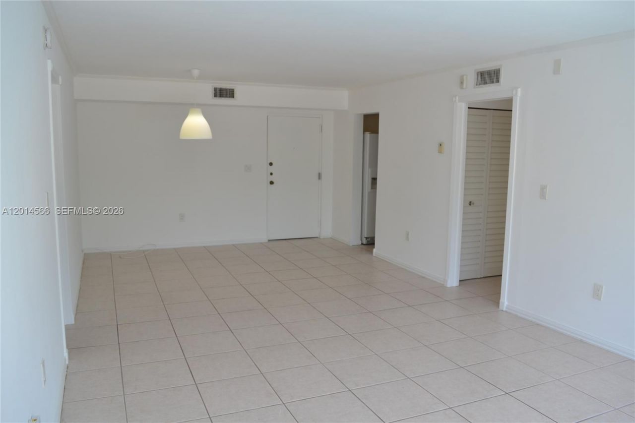 Please Call For Address, Unit 2D, Key Biscayne, FL 33149 Photo