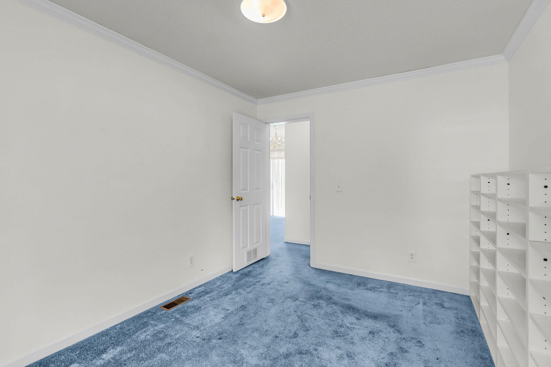 115 Decker Court Photo 15