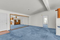115 Decker Court photo 4