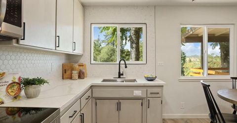 8122 Main St, Mokelumne Hill, CA 95245 Photo