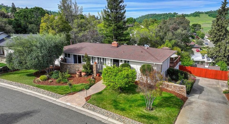 893 Shasta Cir, El Dorado Hills, CA 95762 Photo