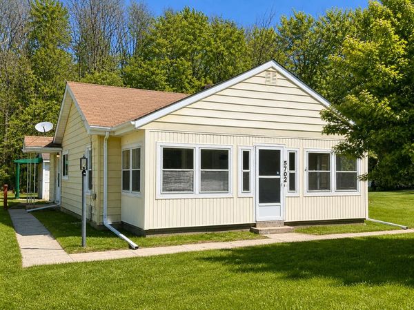 5702 Mulberry Avenue , Portage, IN 46368
