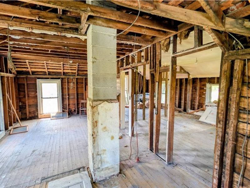406 E Main Road, Conneaut, OH 44030 Photo 18
