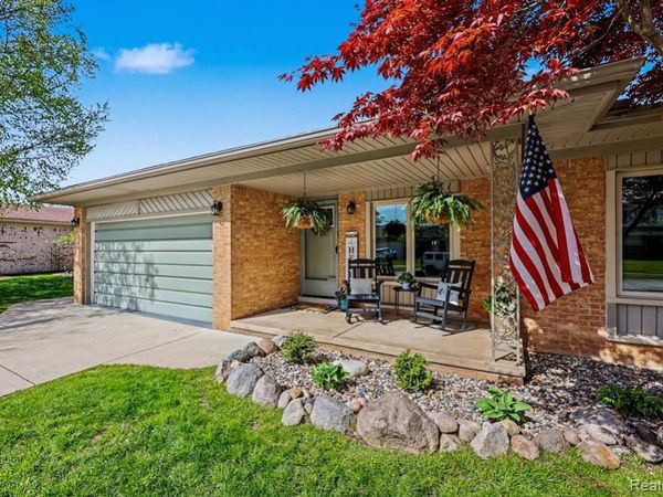 47391 Kathleen Road, Macomb Twp, MI 48044