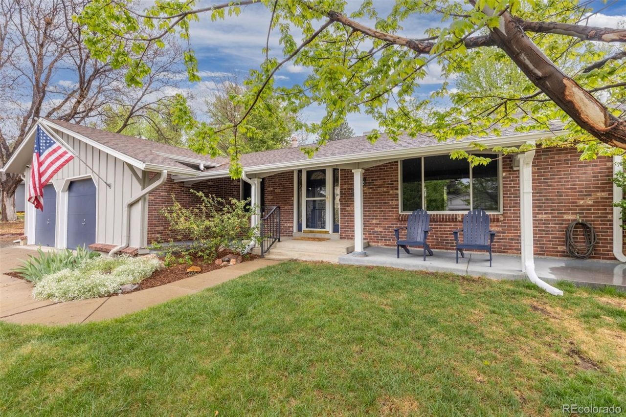 2622 S Brentwood Court, Lakewood, CO 80227 Main Photo