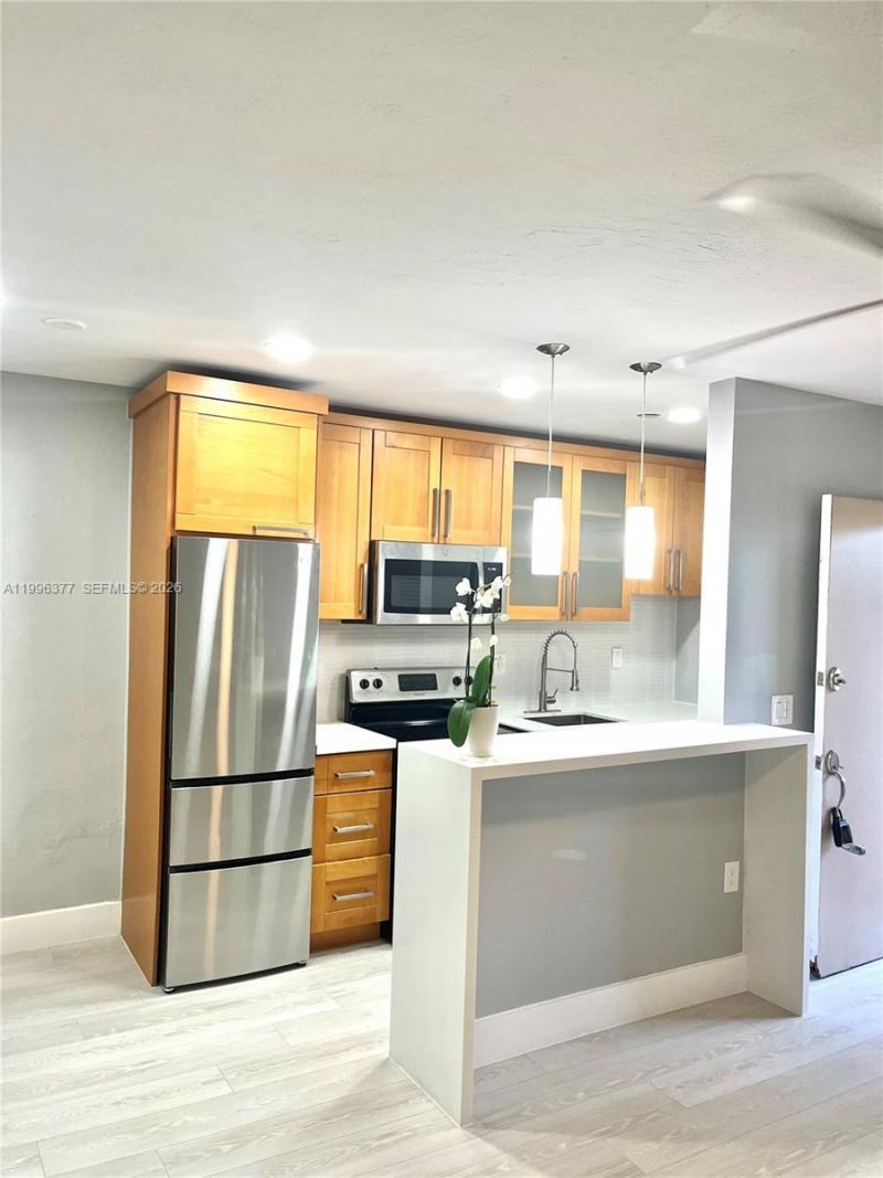 6310 SW 79th St , Unit 22, South Miami, FL 33143 Main Photo