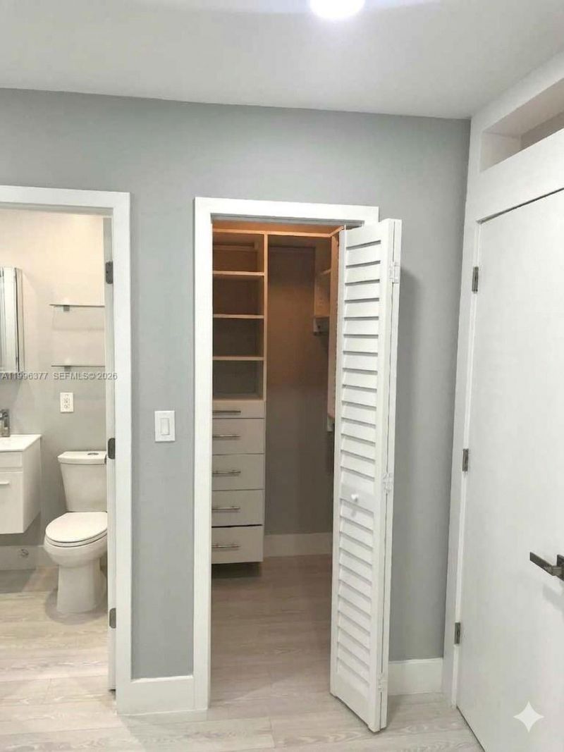 6310 SW 79th St , Unit 22, South Miami, FL 33143 Photo