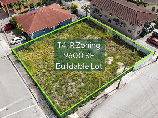 2141 SW 3rd St , Miami, FL 33135