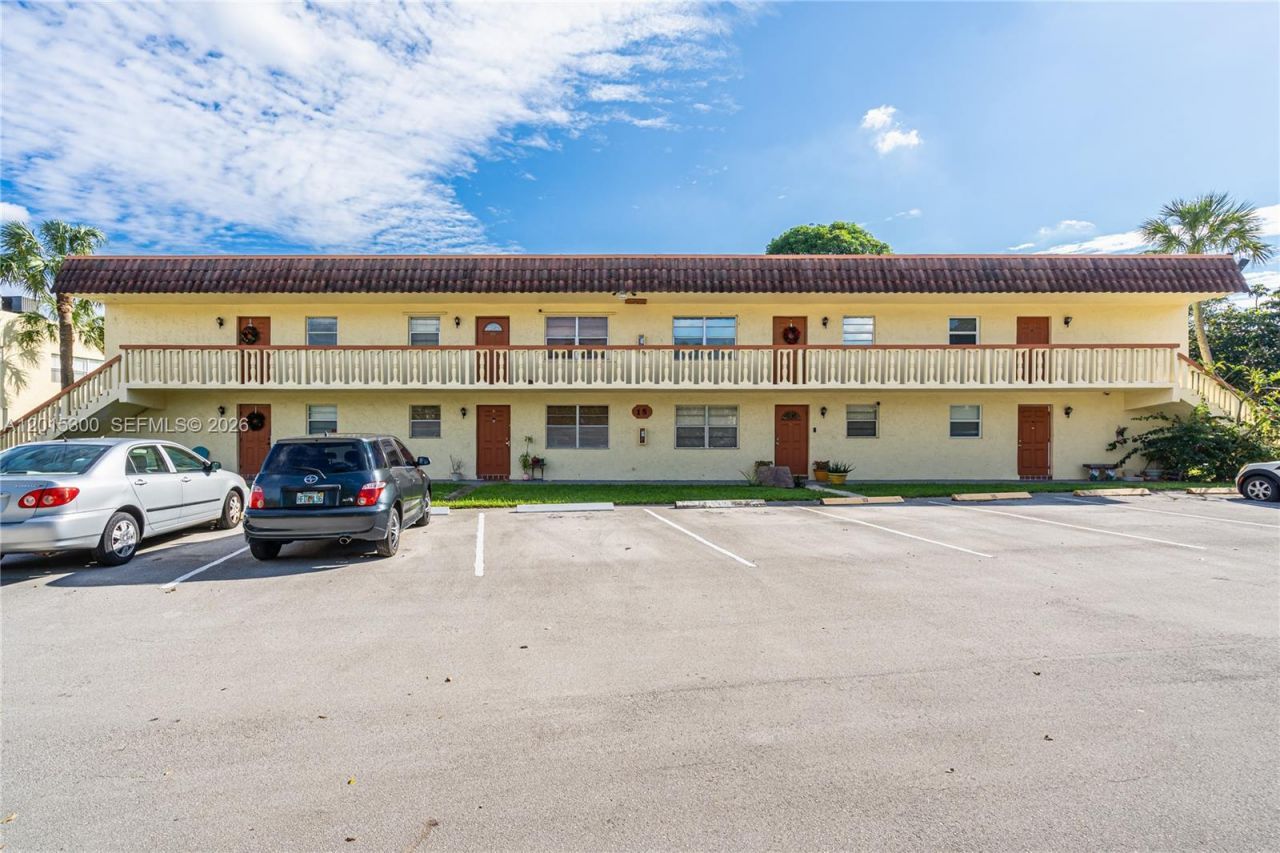 3777 NW 78th Ave , Unit 14A, Davie, FL 33024 Photo