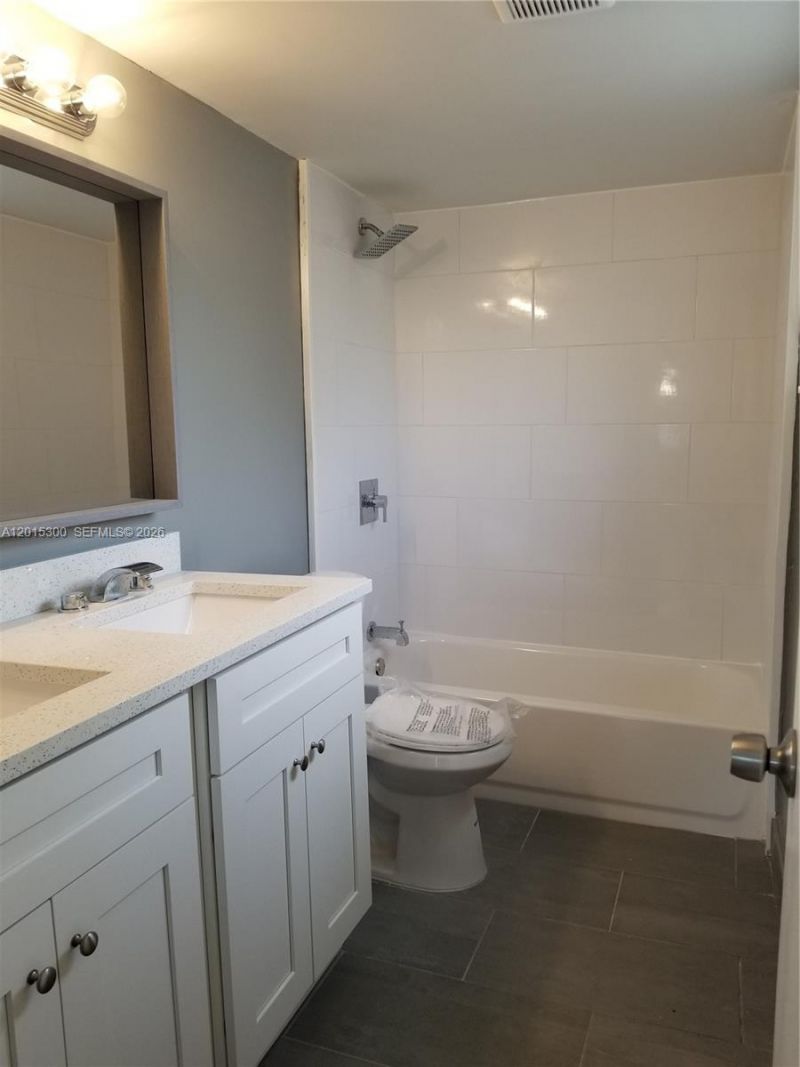 3777 NW 78th Ave , Unit 14A, Davie, FL 33024 Photo