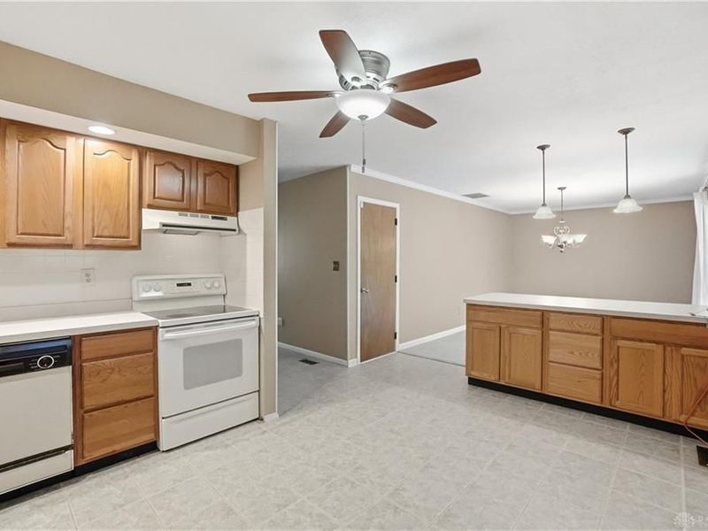 2535 Eckley Boulevard, Miami Township, OH 45449 Photo 10