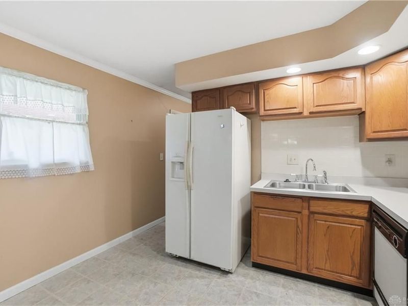 2535 Eckley Boulevard, Miami Township, OH 45449 Photo 12