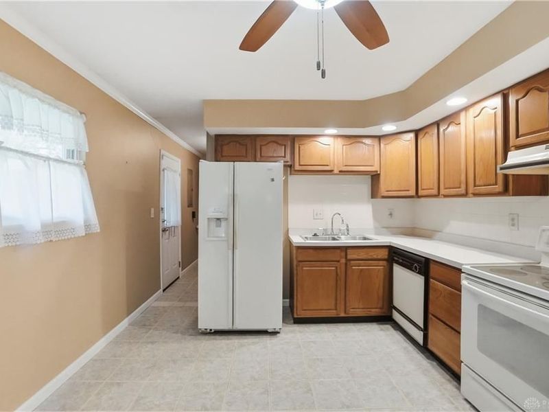 2535 Eckley Boulevard, Miami Township, OH 45449 Photo 13