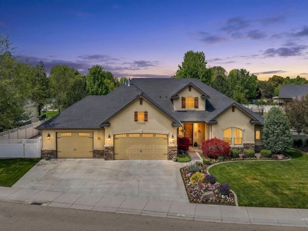 2341 W San Remo Dr, Meridian, ID 83646