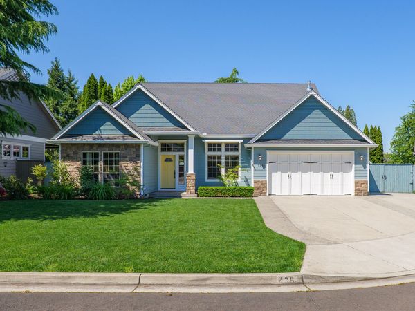 736 Williams Court, Medford, OR 97504