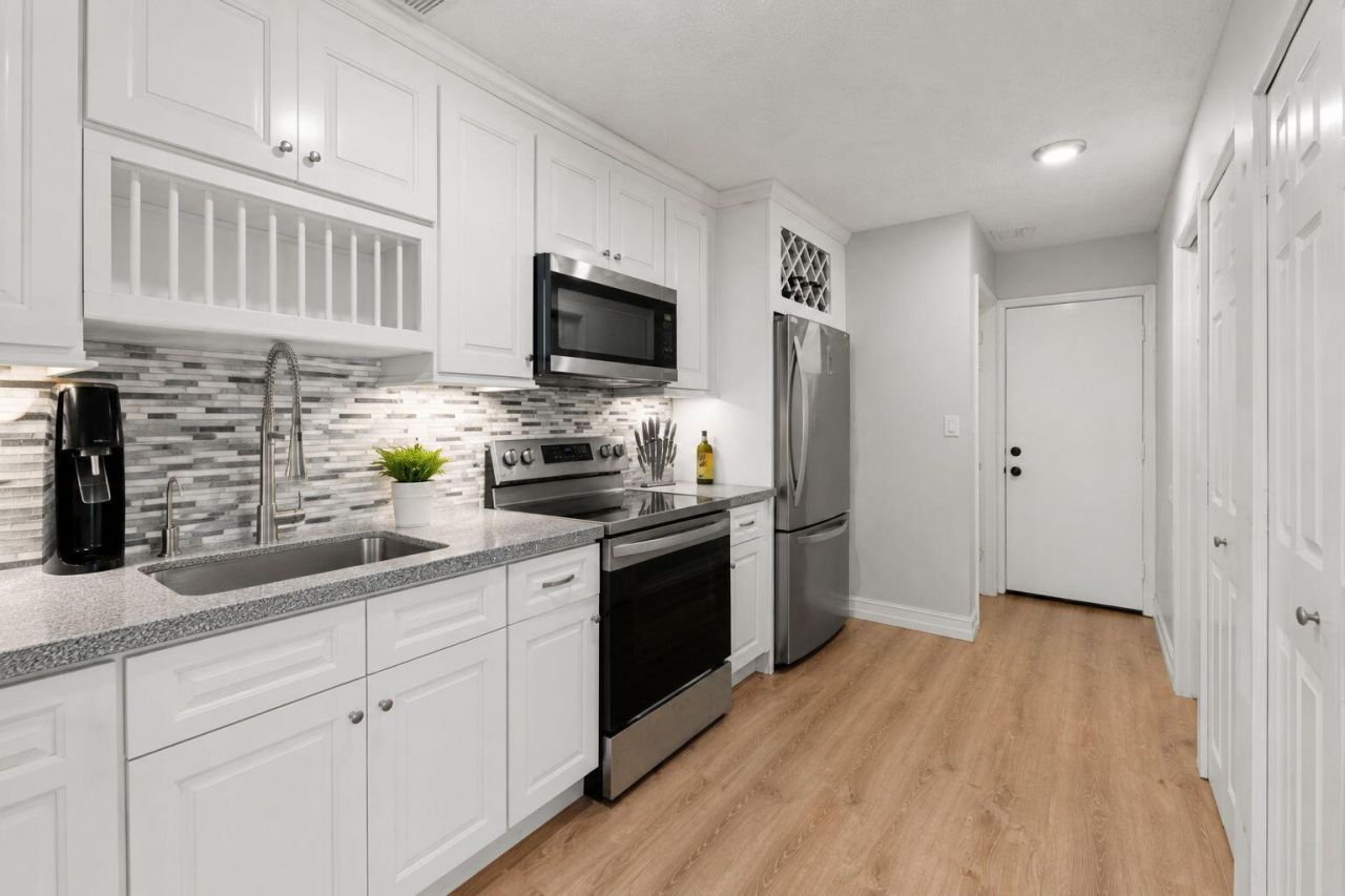 229 NE Sagamore Terrace, Port Saint Lucie, FL 34983 Photo