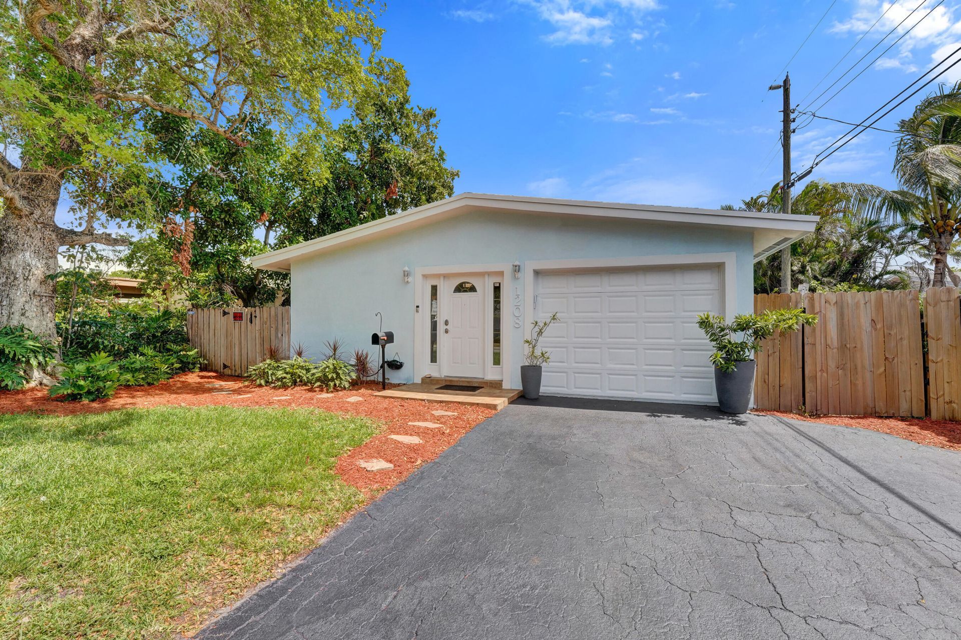 1208 NE 7th Street, Pompano Beach, FL 33060 Photo