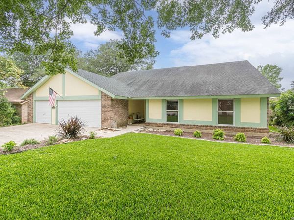 15211 OAK SPRING ST, San Antonio, TX 78232