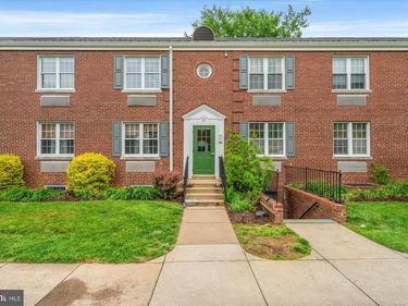 17 AUBURN COURT, Unit B, ALEXANDRIA, VA 22305