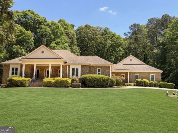 220 North Drive, Fayetteville, GA 30214