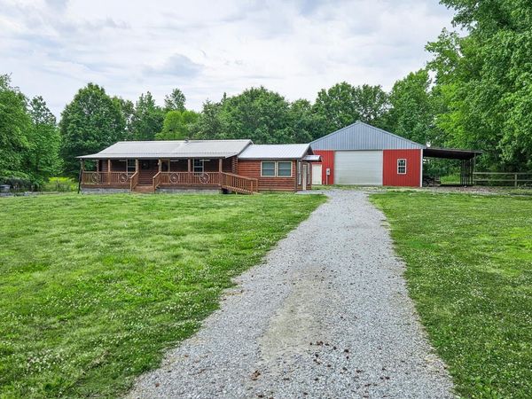 8228 US Highway 72, Athens, AL 35611