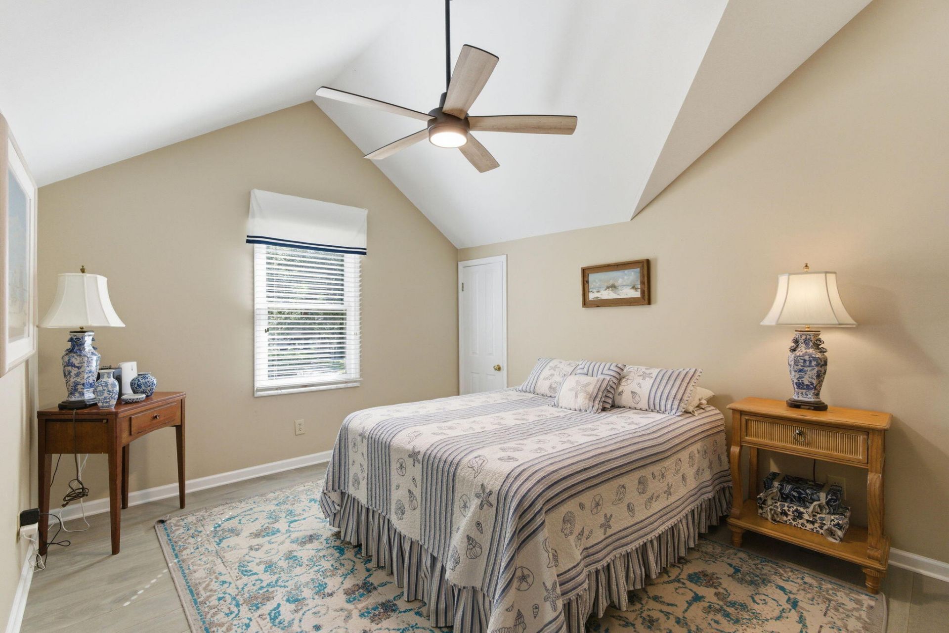 686 Cain Drive Photo 24