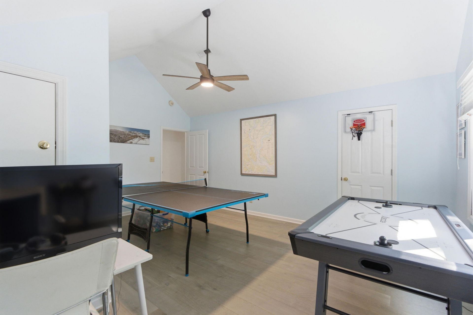 686 Cain Drive Photo 28