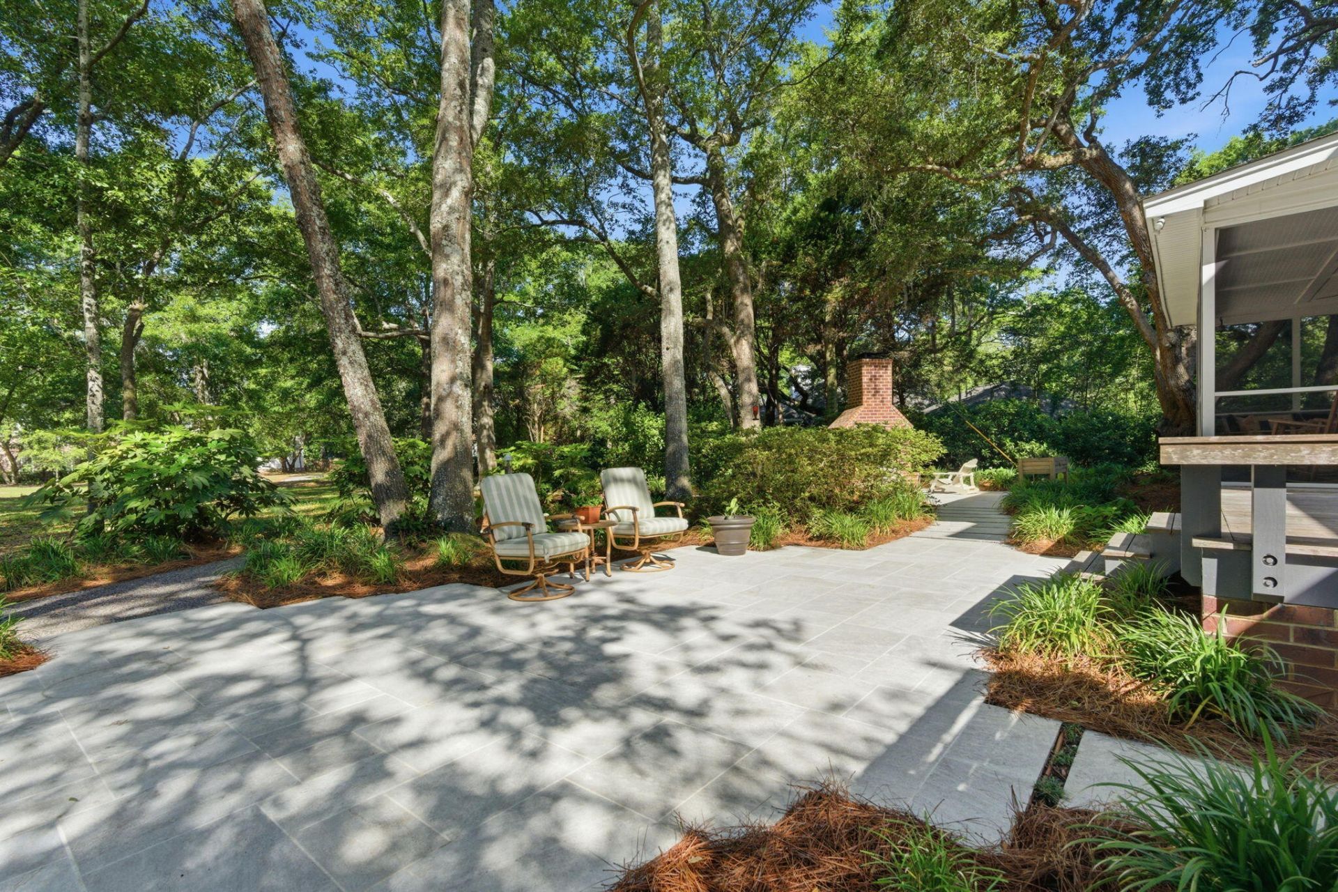 686 Cain Drive Photo 35