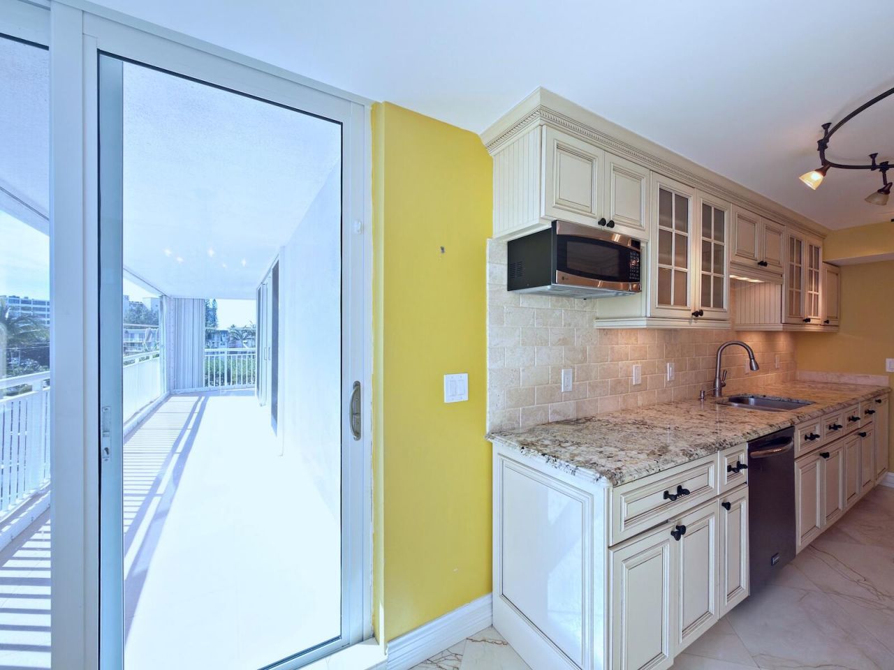 3546 S Ocean Boulevard, Unit 410, South Palm Beach, FL 33480 Photo