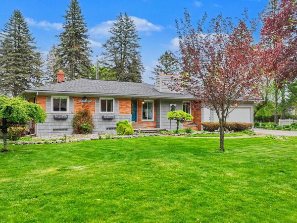 2088 Crestline Circle, Burton, MI 48509