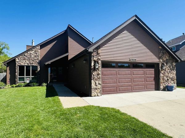 4319 Lincoln Way, Sioux City, IA 51106