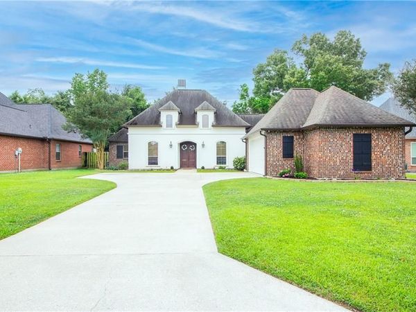 13357 W MILL GROVE Drive , Gonzales, LA 70737