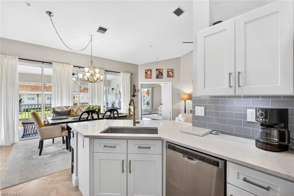 5135 Cobble Creek Ct, Unit 201, Naples, FL 34110 Photo