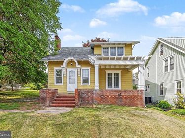 941 STATE STREET, MILLERSBURG, PA 17061
