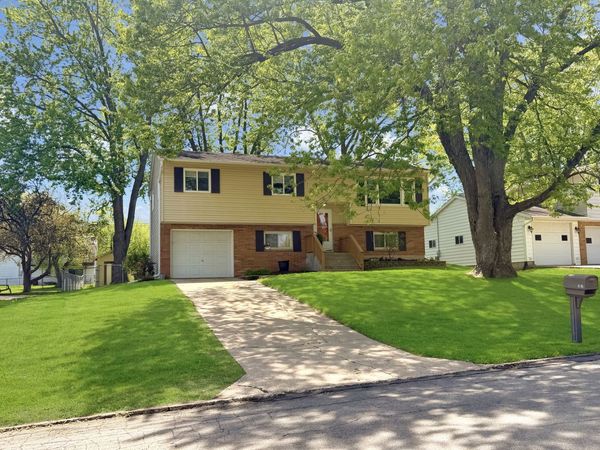 1939 Revere Street , Freeport, IL 61032