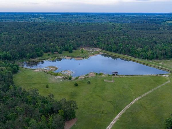 2365 CR 152 , Carthage, TX 75633