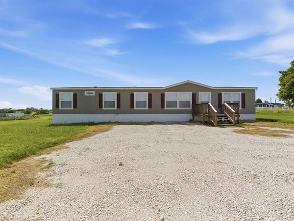 303 Mesa Ridge, Decatur, TX 76234