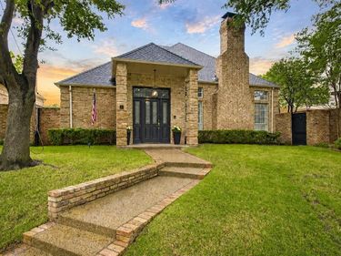 7 Carmarthen Court, Dallas, TX 75225