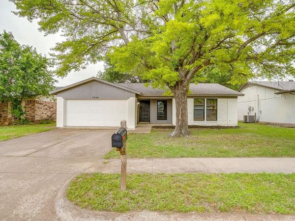 7924 Lazy Brook Drive , Watauga, TX 76148