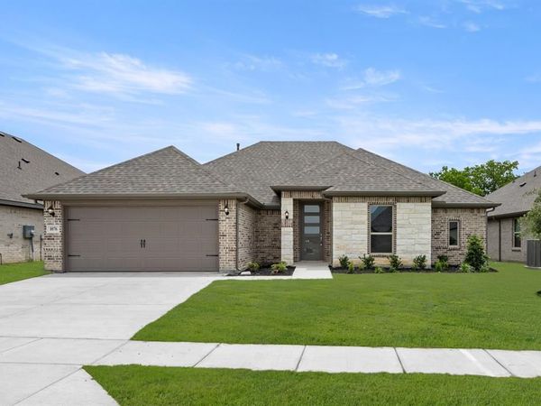 1076 Foxtail Drive, Justin, TX 76247