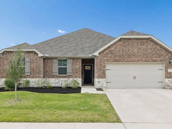 3910 Sage Drive, Farmersville, TX 75442
