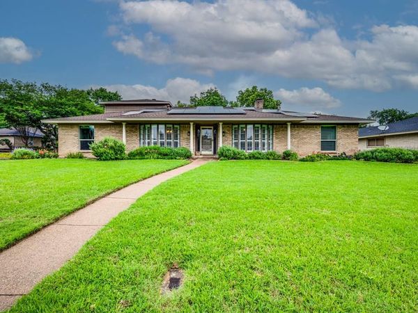 947 Rock Canyon Drive, Duncanville, TX 75137