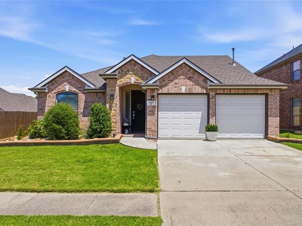 809 Cauble Drive, Fate, TX 75087