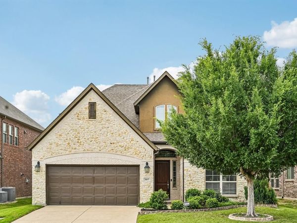 307 Ridgewood Drive , Lewisville, TX 75067
