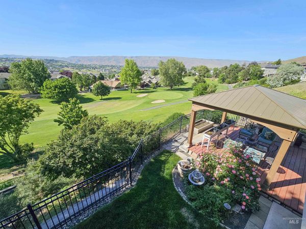 3920 Country Club Drive, Lewiston, ID 83501