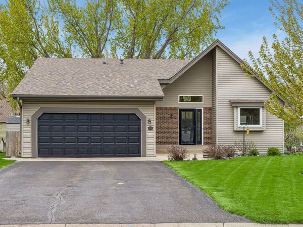 5679 Erik Lane, Shoreview, MN 55126