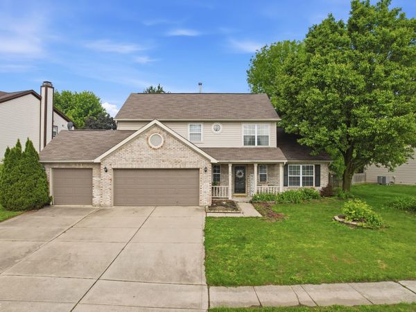 190 Springwood Drive , Avon, IN 46123