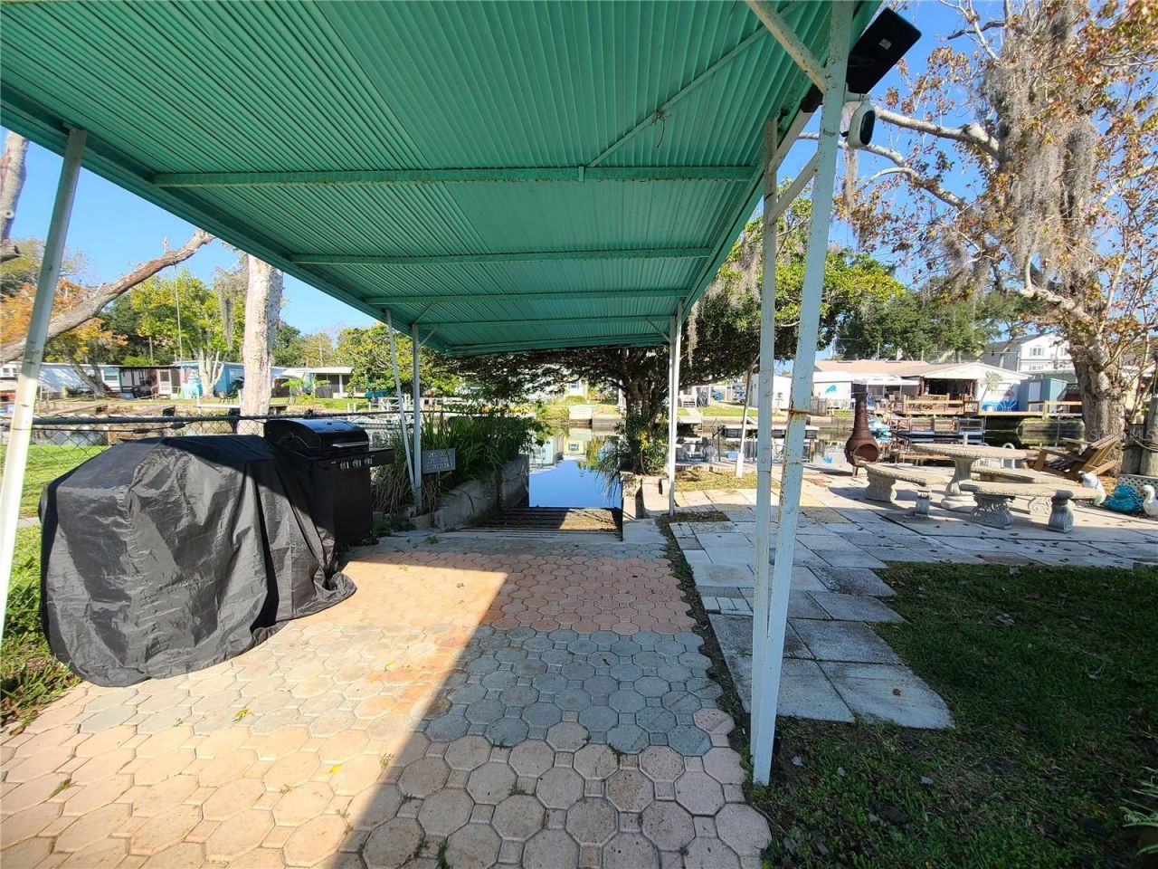 5418 Circle Drive , Weeki Wachee, FL 34607 Photo